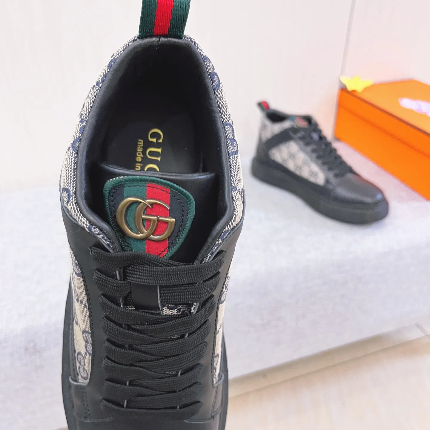 🚘🚘Factory batch 460💰[LV]🔥Louis Vuitton, a high-end men's shoe brand, official website 1:1 latest masterpiece: the upper is made of first-layer cowhide imported from Italy with a comfortable and breathable lining➕original non-slip and wear-resistant outsole🔥, making walking more convenient and comfortable! An exclusive new model, a stunning work, a beautiful 1:1 replica [color] compared to the official quality! Create a fashionable personality to set off your uniqueness! A must-have for trendy men! Classic 🔥Size: 38-44 Color: 🔥 2⃣️colors available🔥.